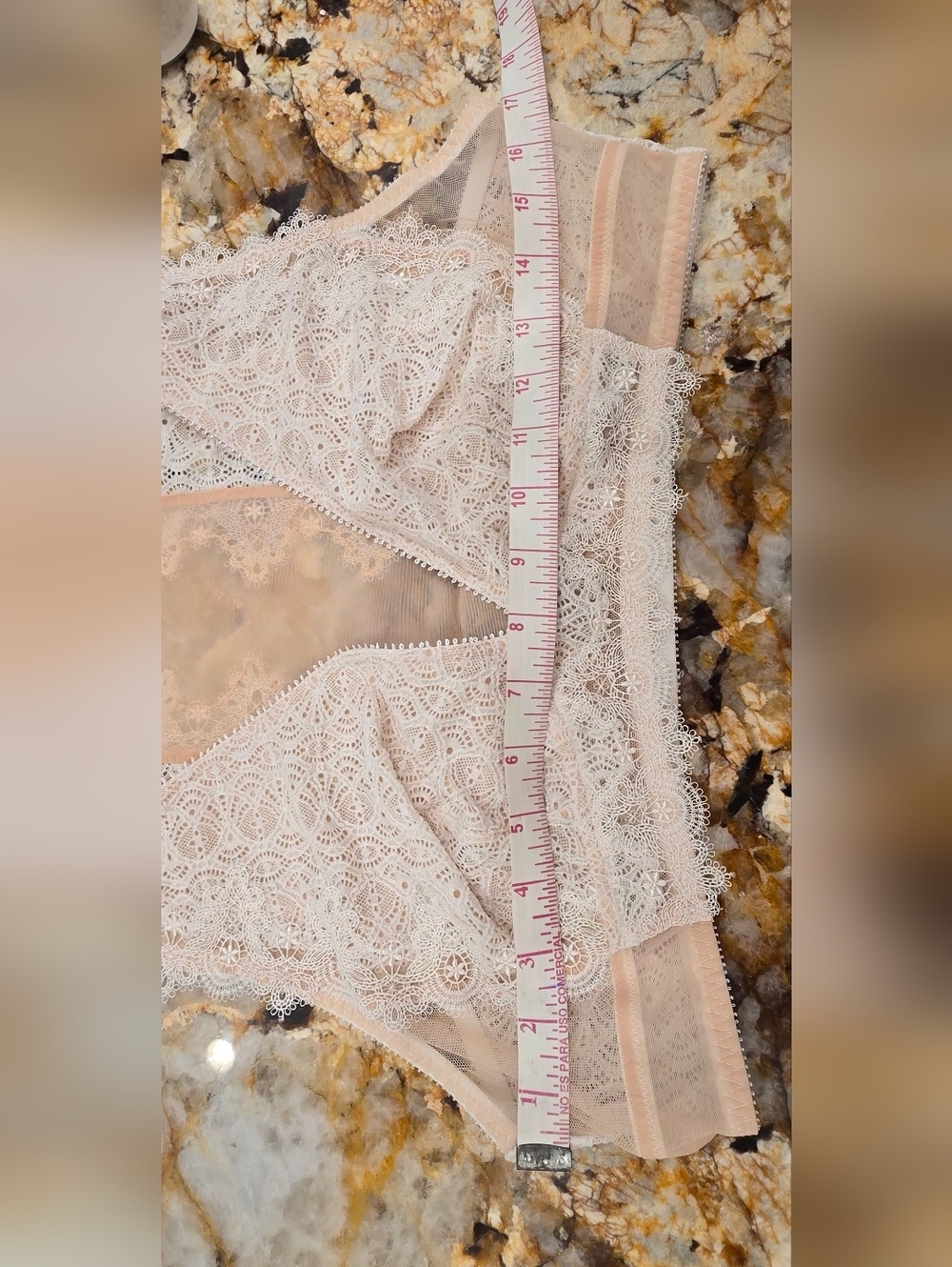 Victoria's Secret Dream Angels bralette is a tan and ivory lace V-front - Picture 4 of 5